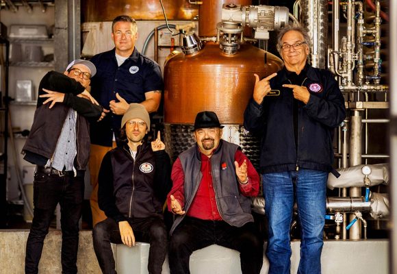 anchor distilling crew